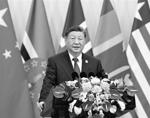 10月13日上午,国家主席习近平在北京国家会议中心出席全球妇女峰会开幕式并发表主旨讲话。新华社发